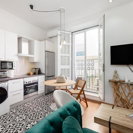 Urbanchicmalaga 2Bedroom Oasis In Historic Malaga Centre Exteriör bild
