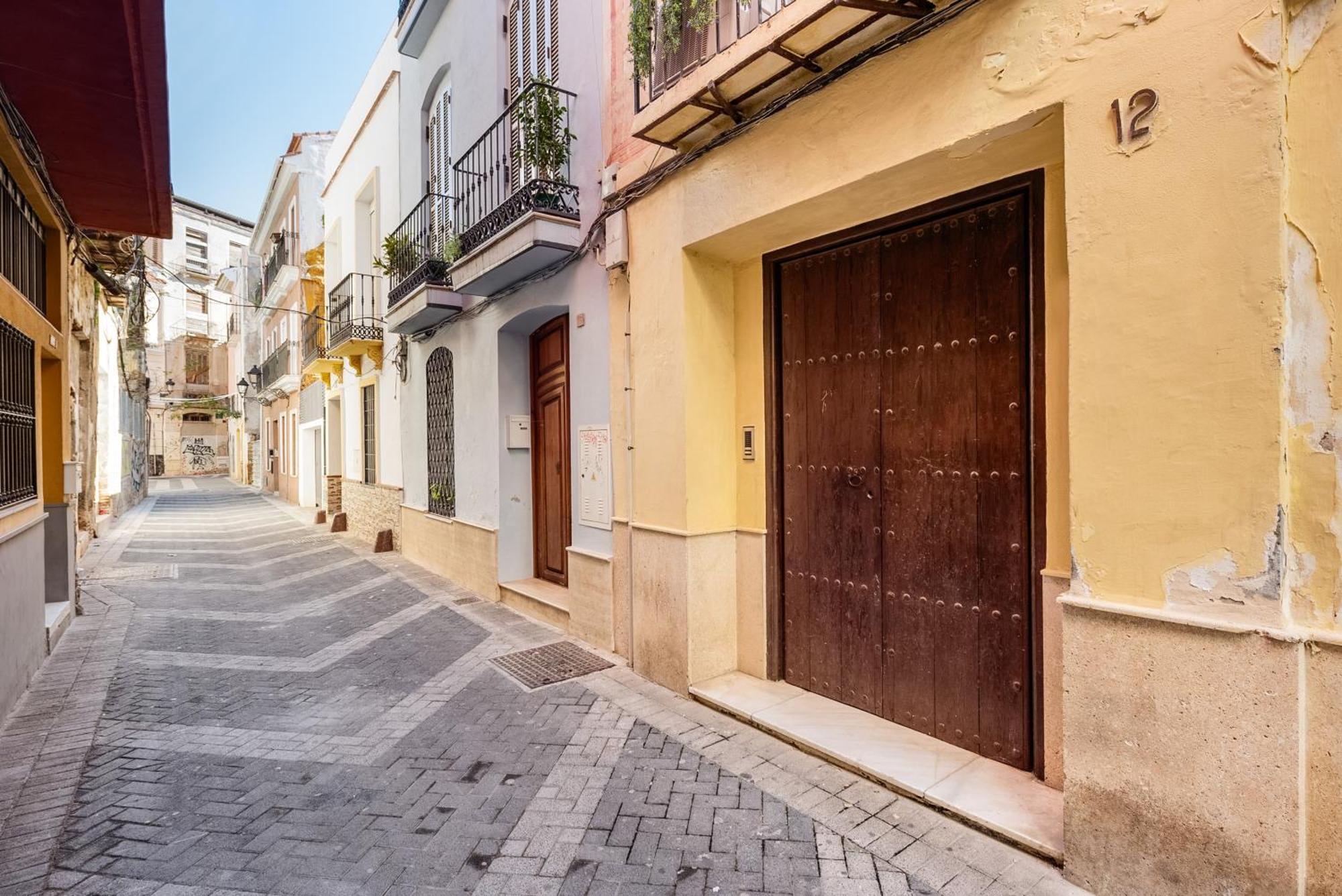 Urbanchicmalaga 2Bedroom Oasis In Historic Malaga Centre Exteriör bild