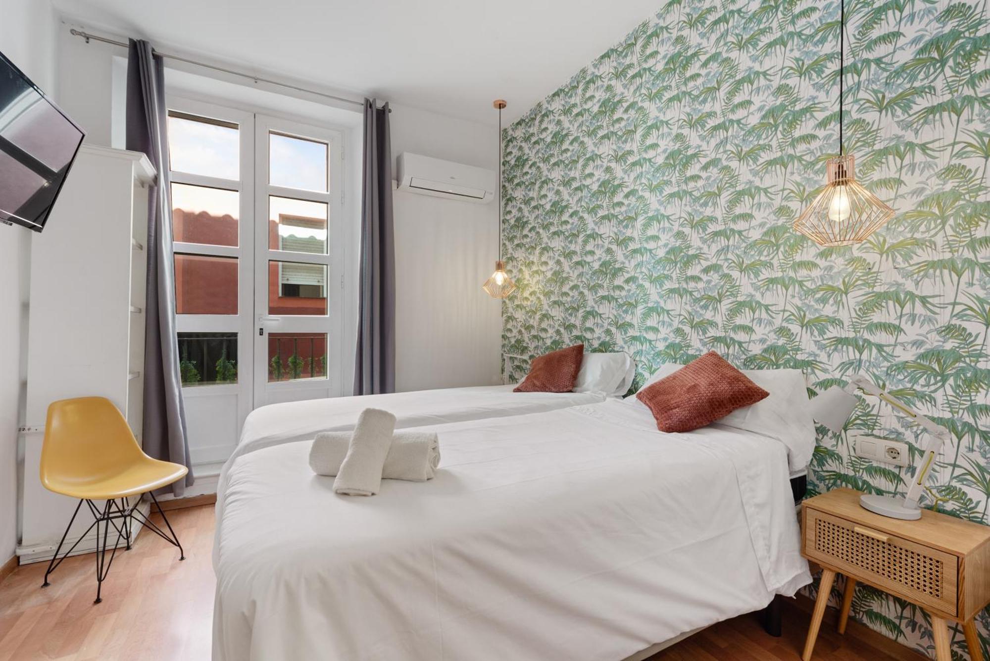 Urbanchicmalaga 2Bedroom Oasis In Historic Malaga Centre Exteriör bild