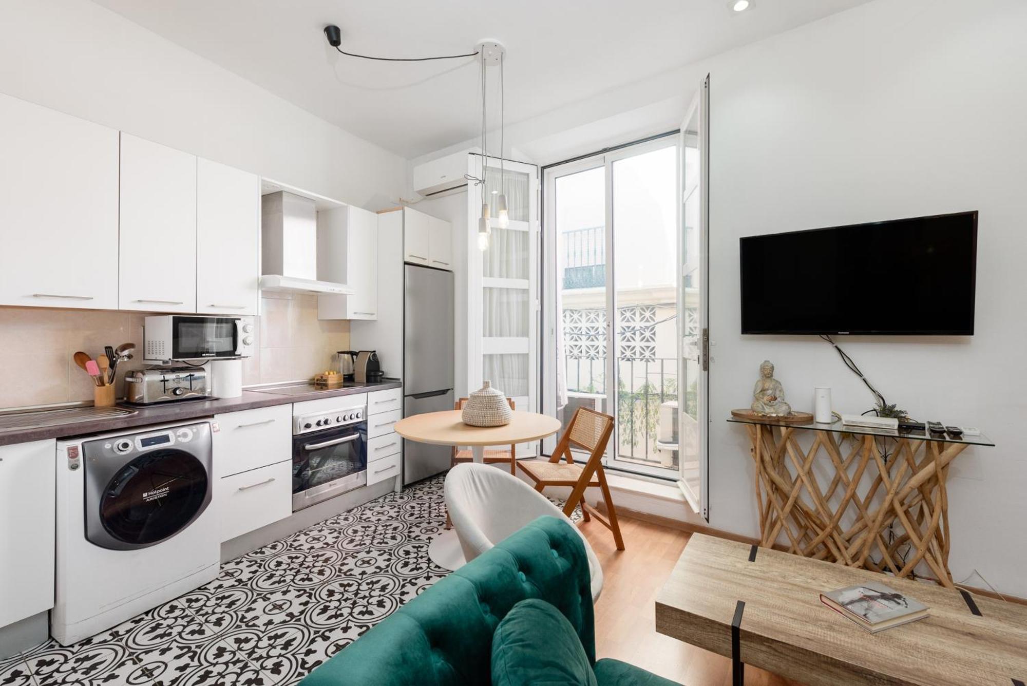 Urbanchicmalaga 2Bedroom Oasis In Historic Malaga Centre Exteriör bild