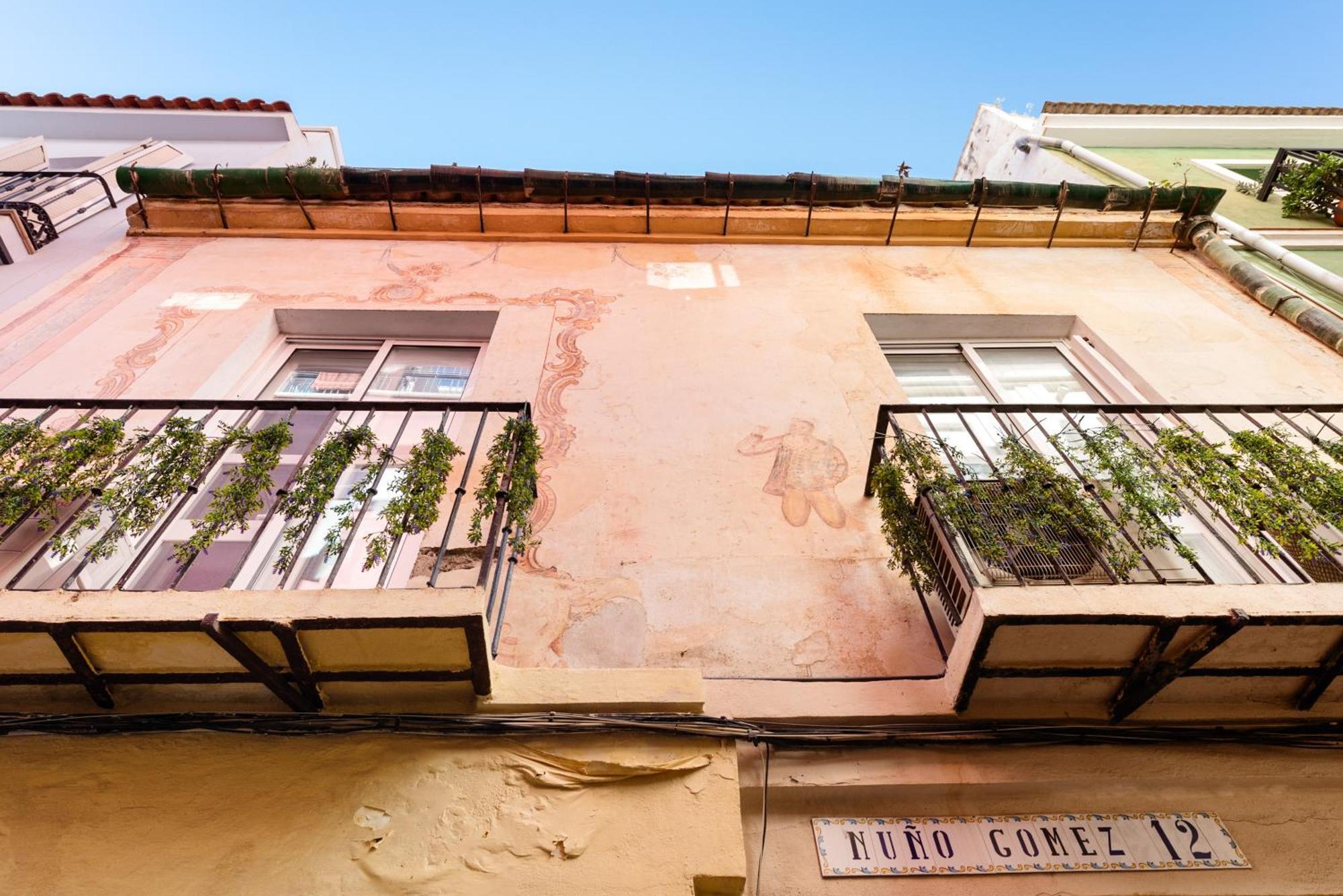 Urbanchicmalaga 2Bedroom Oasis In Historic Malaga Centre Exteriör bild